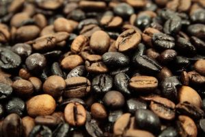 Diverse tipuri de cafea boabe